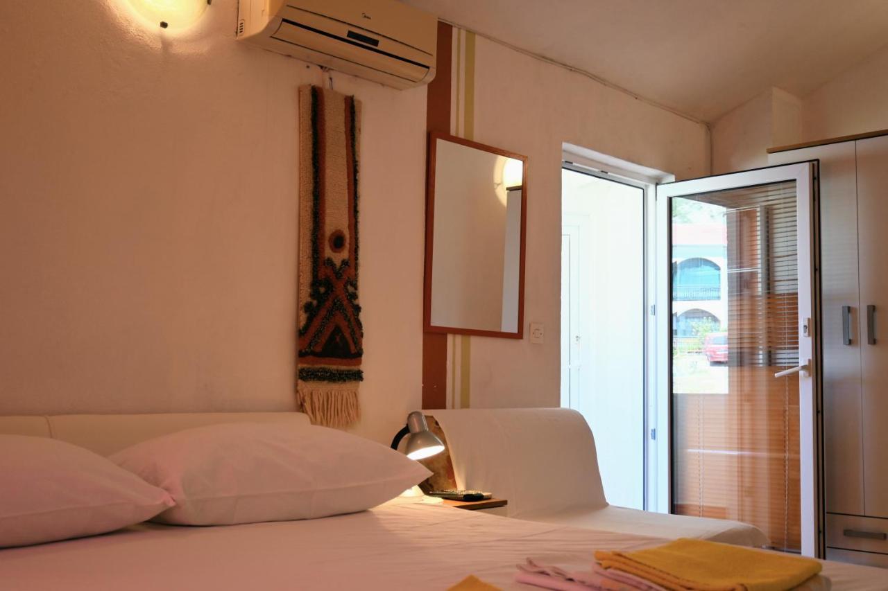Apartments Tea Pag พาก ภายนอก รูปภาพ