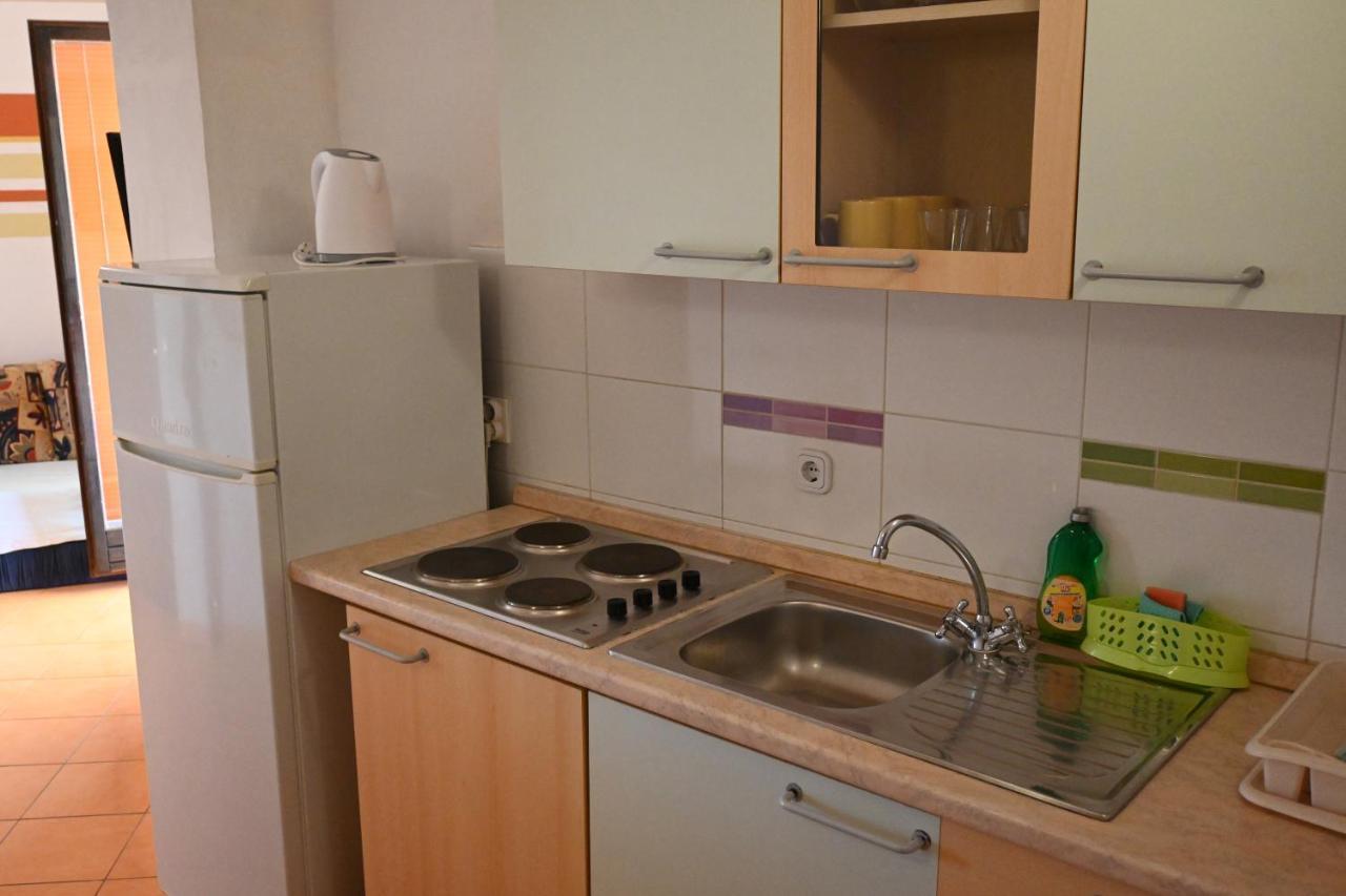 Apartments Tea Pag พาก ภายนอก รูปภาพ